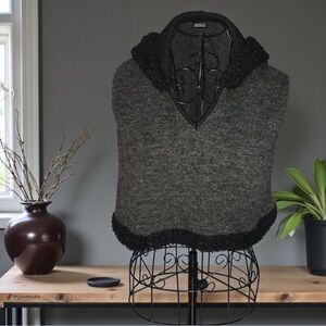 💖 Cozy Hooded Sleeveless Pullover Shrug 💖